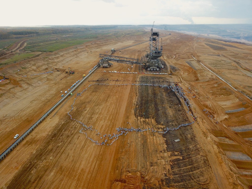 24364300038_9f4b10d7ba_k